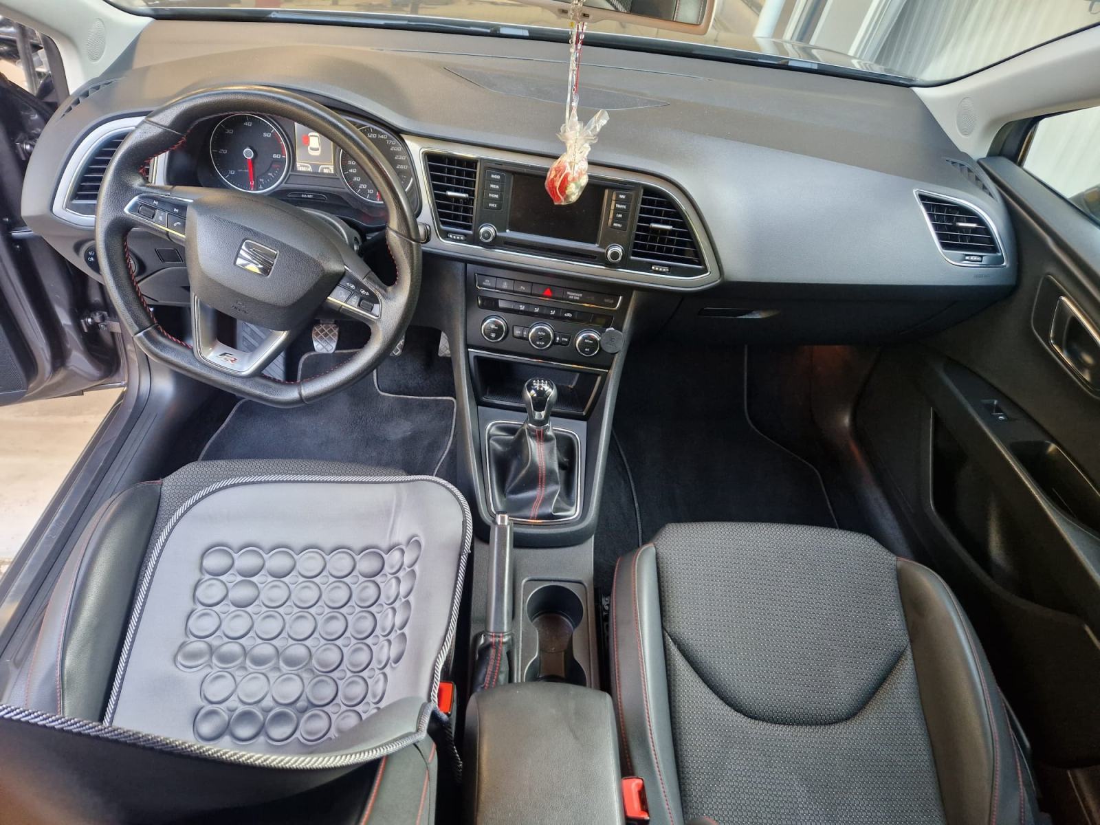 Seat Leon 2,0 TDI FR, fotografija 11