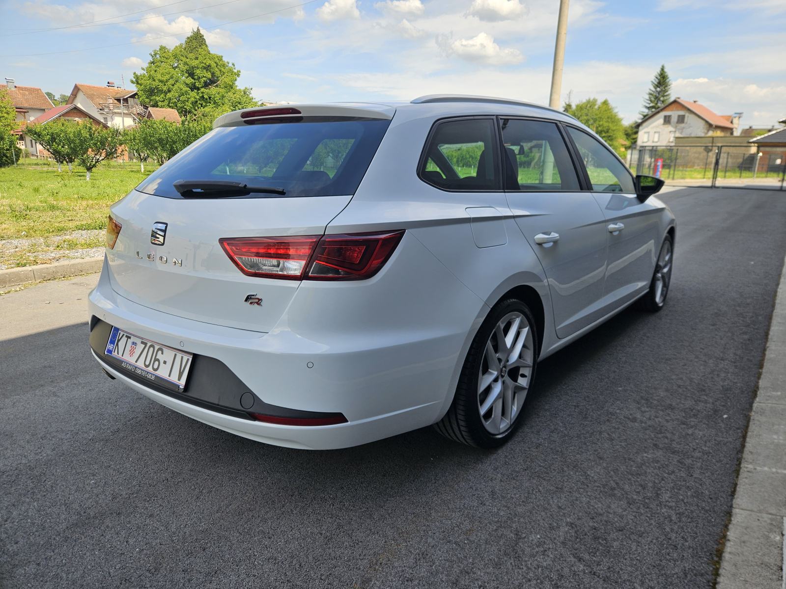 Seat Leon 2,0 TDI FR, fotografija 4