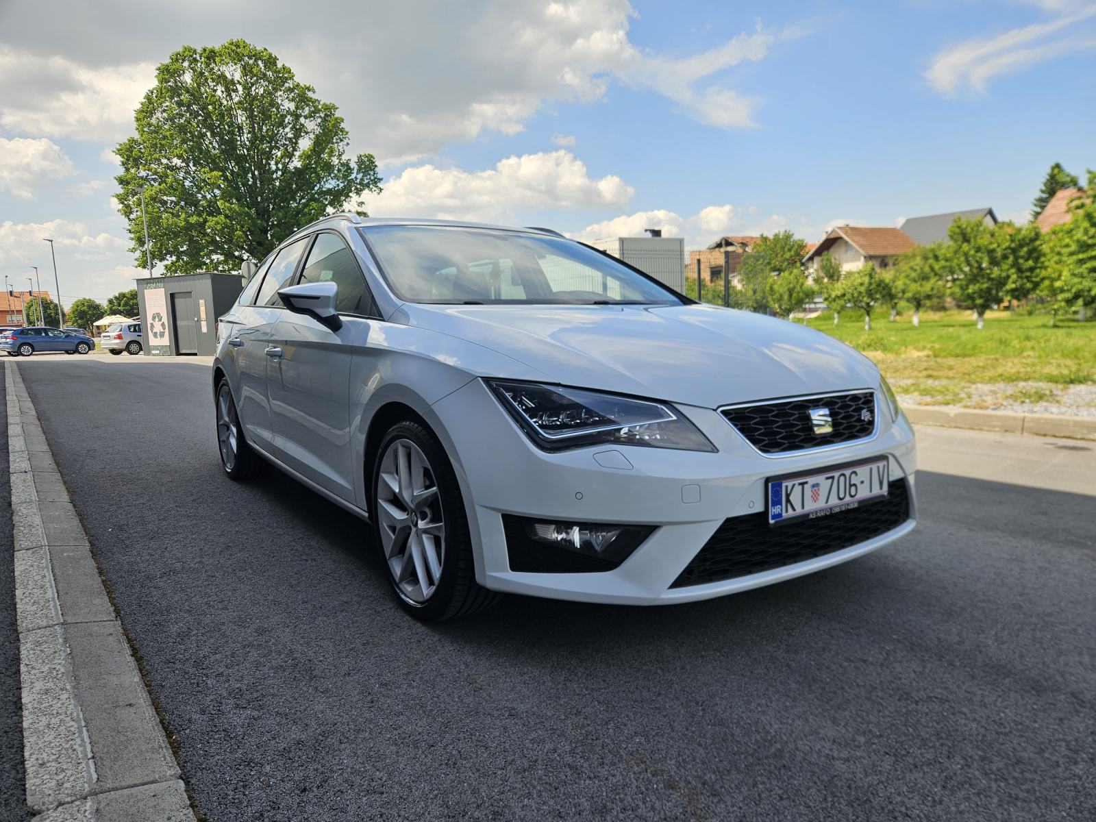 Seat Leon 2,0 TDI FR, fotografija 3