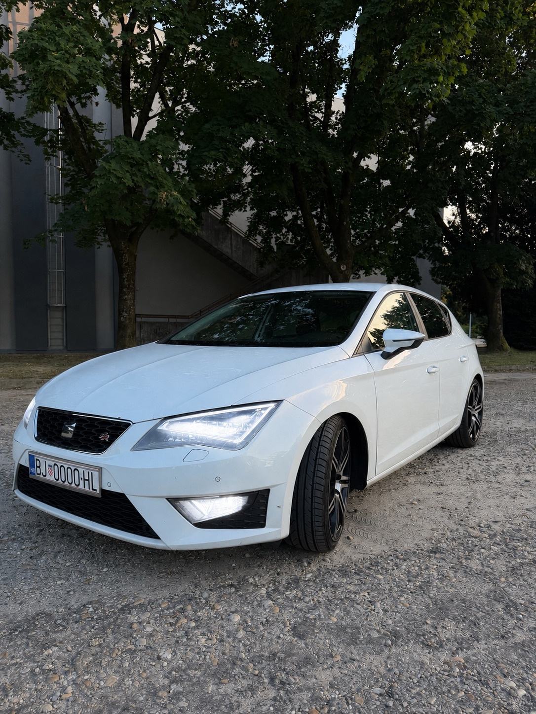 SEAT LEON 2,0 TDI FR, pogled izvana - slika 1