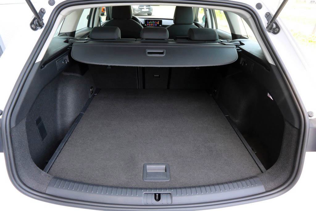 Seat Leon 2.0 TDI Karavan Style - Full LED - 150 KS -FACELIFT-, fotografija 12