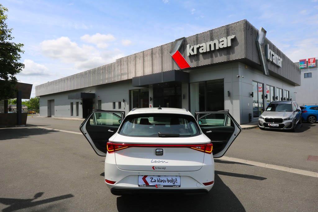 Seat Leon 2.0 TDI Karavan Style - Full LED - 150 KS -FACELIFT-, fotografija 16