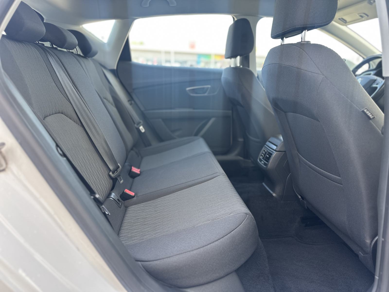 Seat Leon 2,0 TDI/LED/TEMPOMAT/NAVI/SENZORI/GR.SJEDALA, fotografija 12