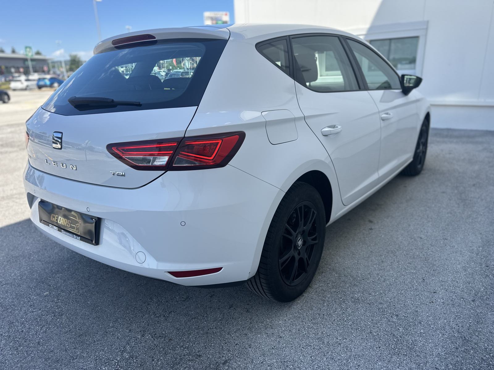 Seat Leon 2,0 TDI/LED/TEMPOMAT/NAVI/SENZORI/GR.SJEDALA, pogled izvana - slika 5