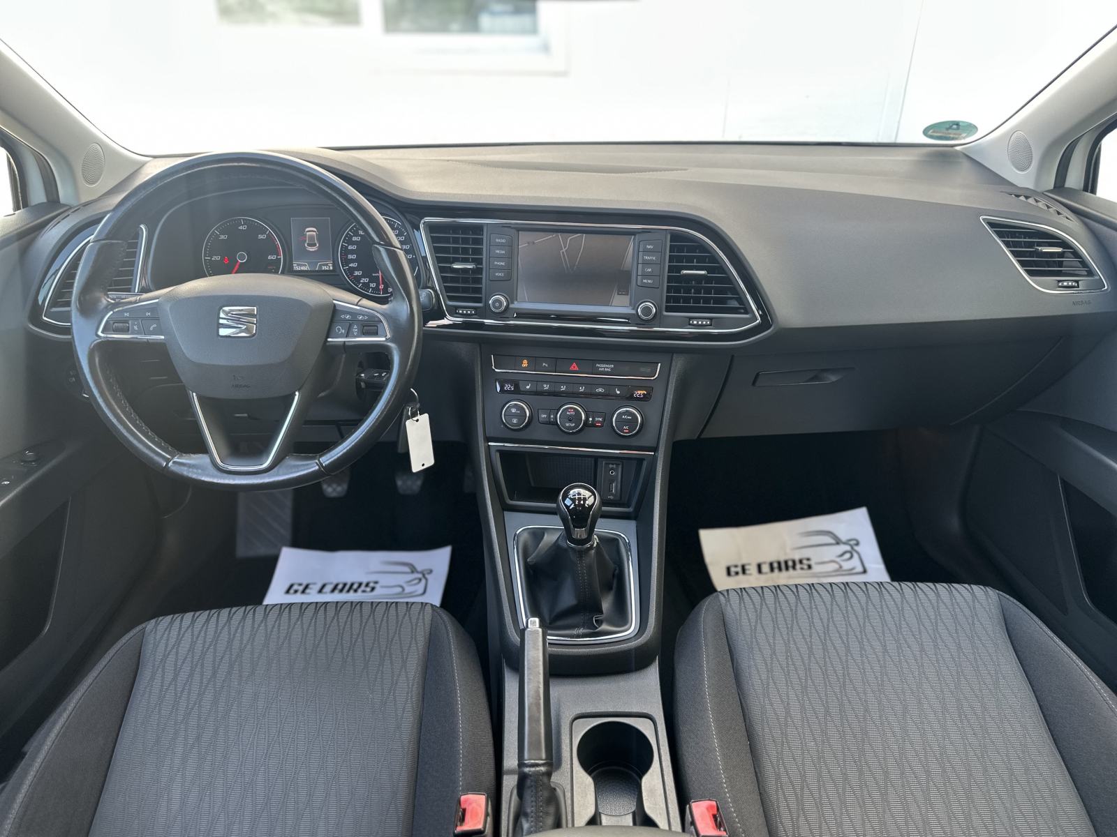 Seat Leon 2,0 TDI/LED/TEMPOMAT/NAVI/SENZORI/GR.SJEDALA, fotografija 13