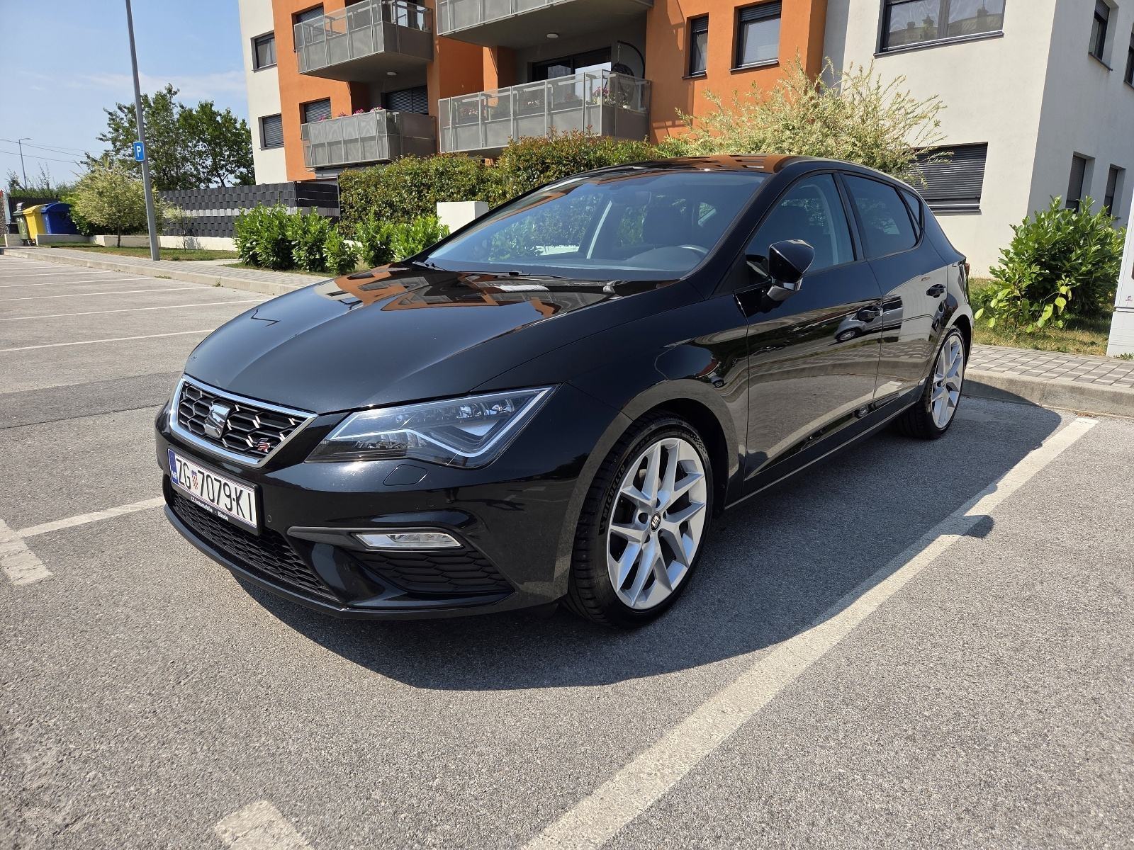 Seat Leon 2,0 TDI, fotografija 1