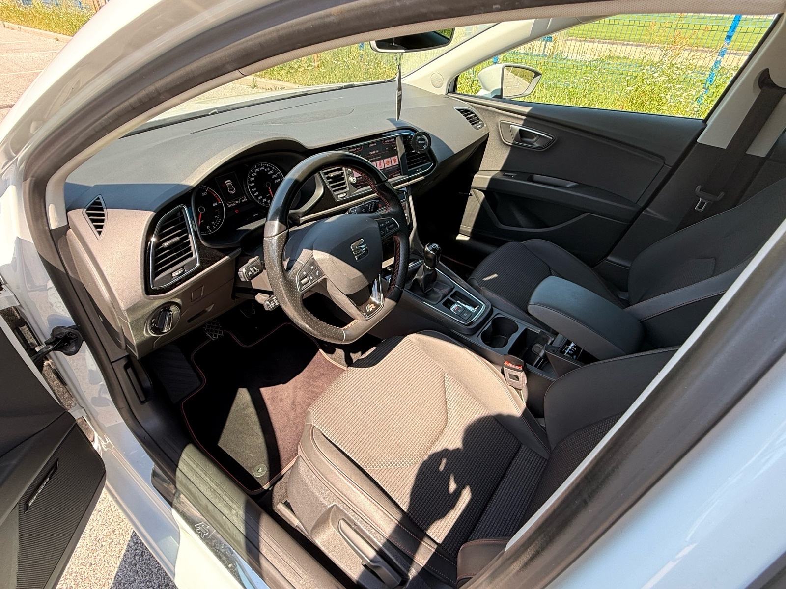 Seat Leon 2,0 TDI, fotografija 9