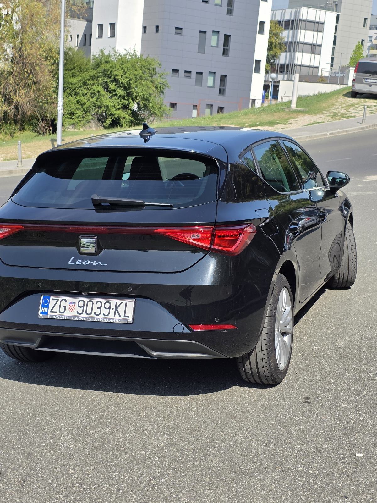 Seat Leon 2,0 TDI, fotografija 4