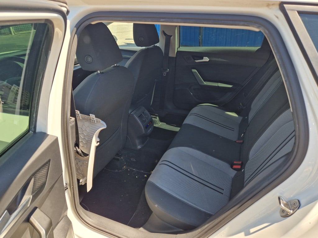 Seat Leon 2,0 TDI STevo STYLE DSG 150 KS NIJE UVOZ, fotografija 6