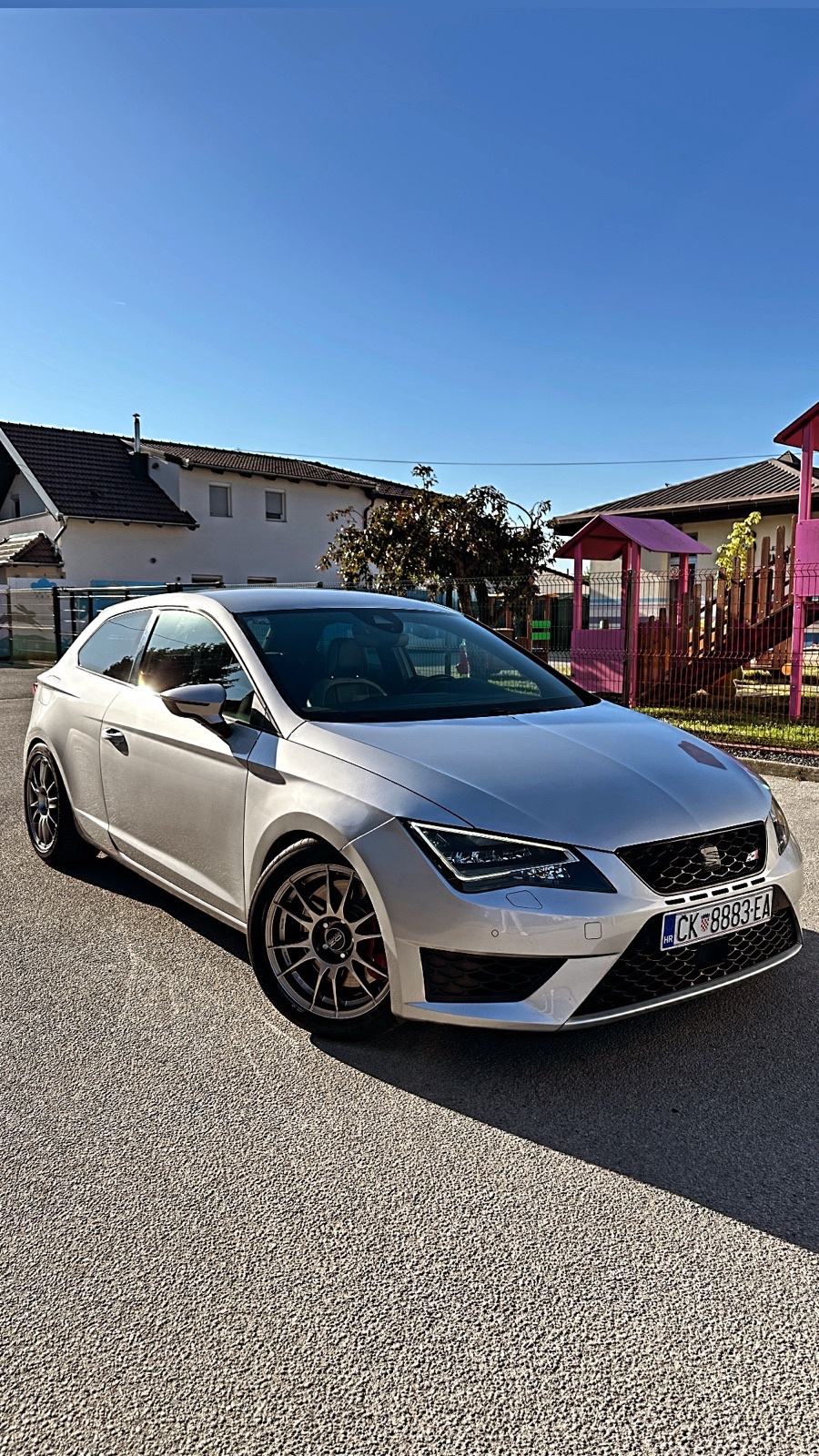 Seat Leon Cupra 265, fotografija 1
