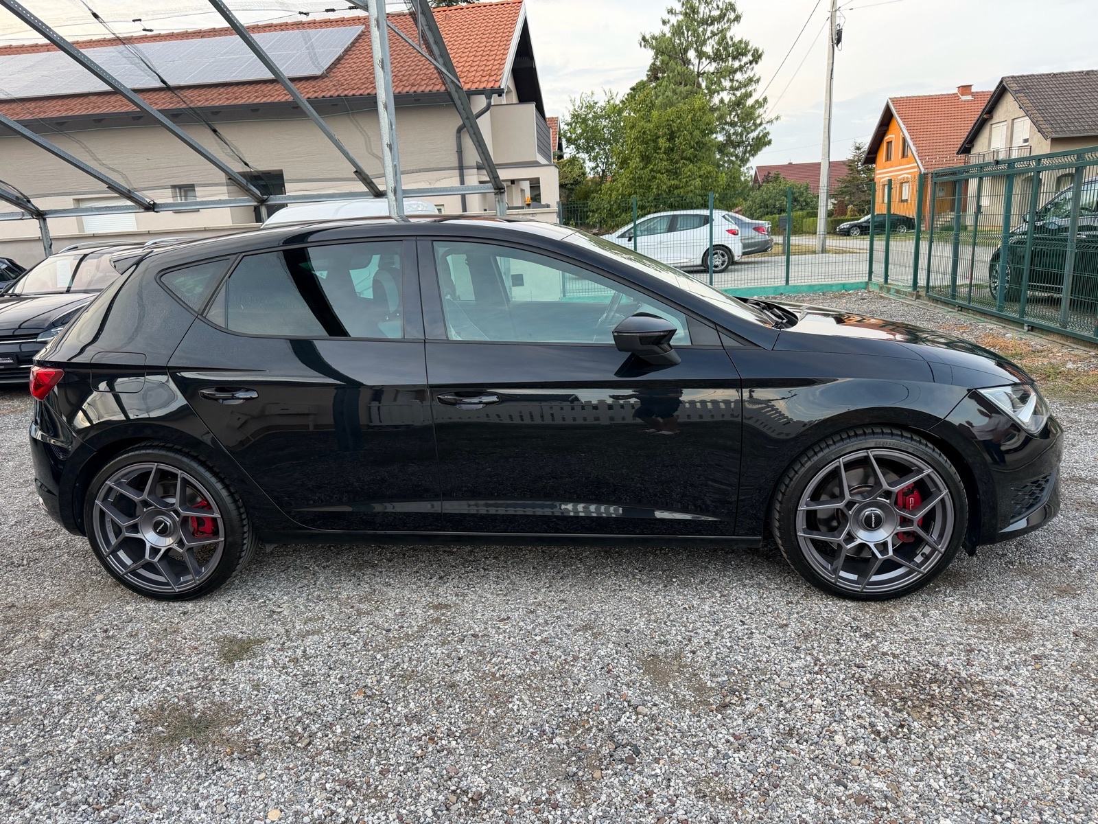 Seat Leon 2,0 TSI CUPRA,280KS,BULLX ISPUH,ACC,Veliki servis,DSG, fotografija 4