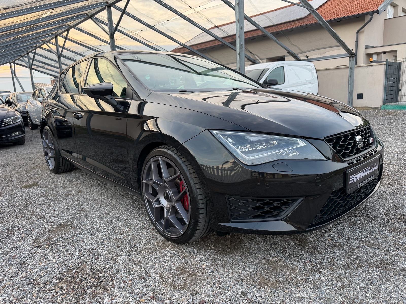 Seat Leon 2,0 TSI CUPRA,280KS,BULLX ISPUH,ACC,Veliki servis,DSG, fotografija 3