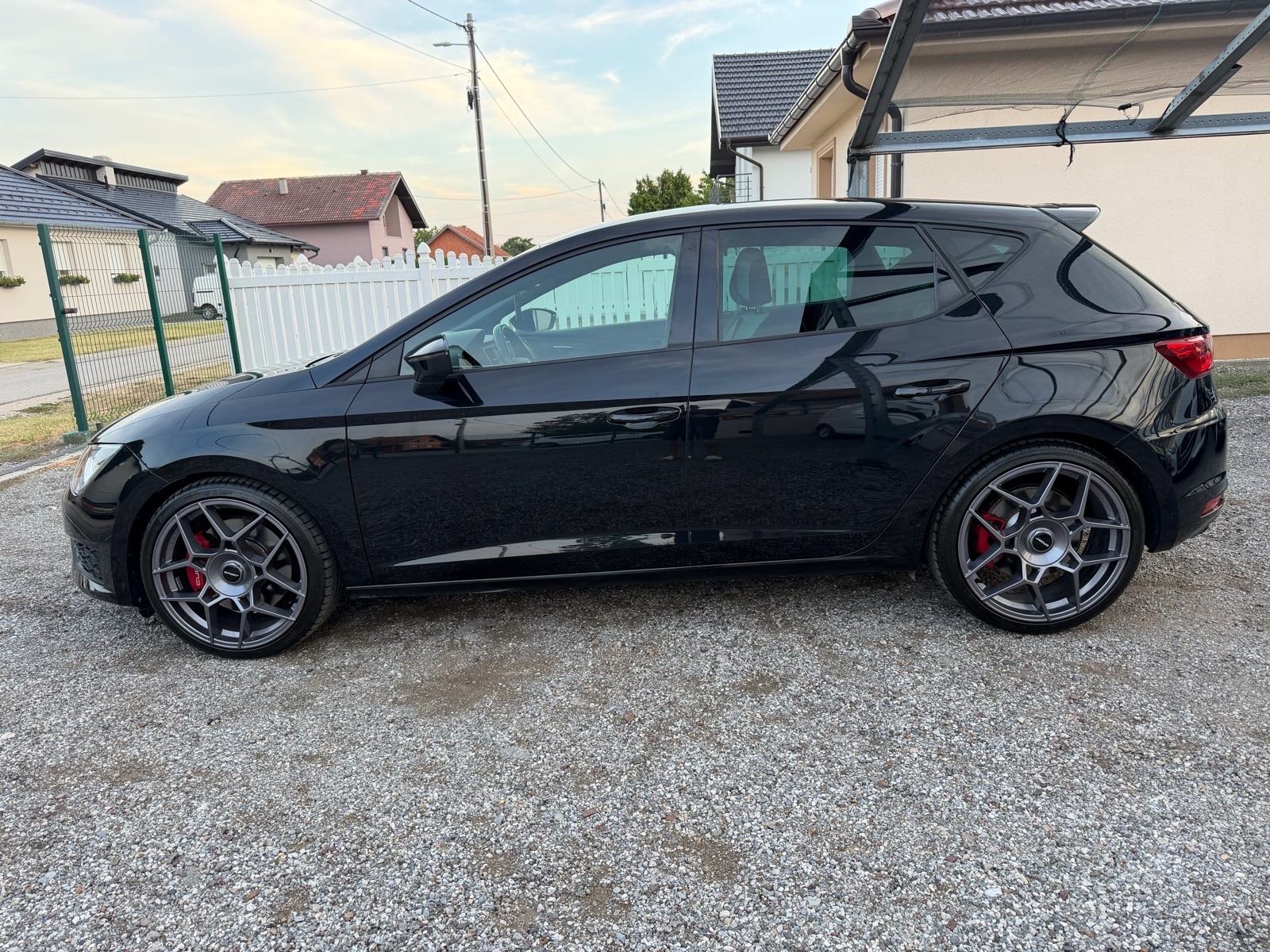 Seat Leon 2,0 TSI CUPRA,280KS,BULLX ISPUH,ACC,Veliki servis,DSG, fotografija 8