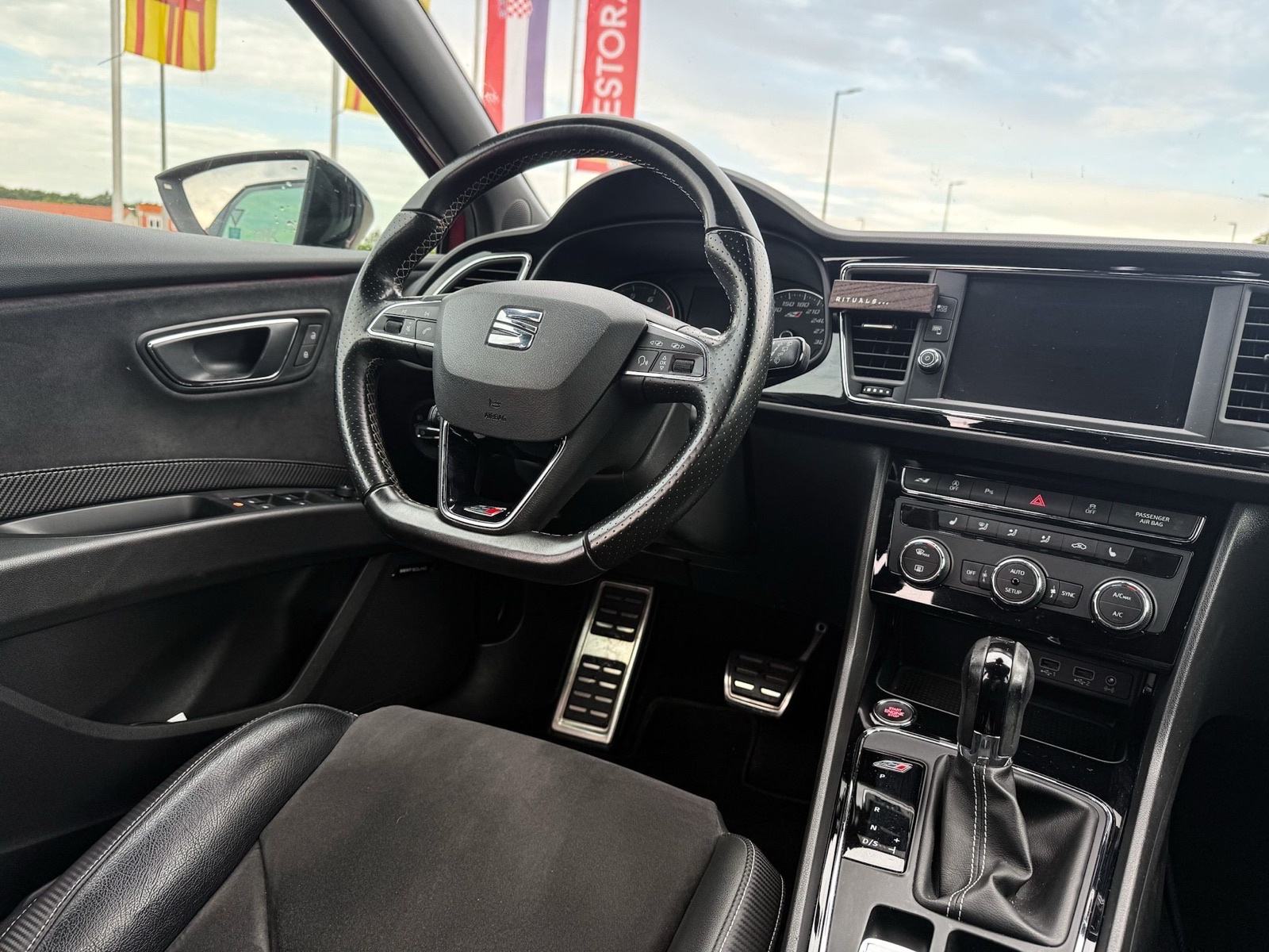 Seat Leon 2,0 TSI CUPRA DSG 2017., fotografija 12