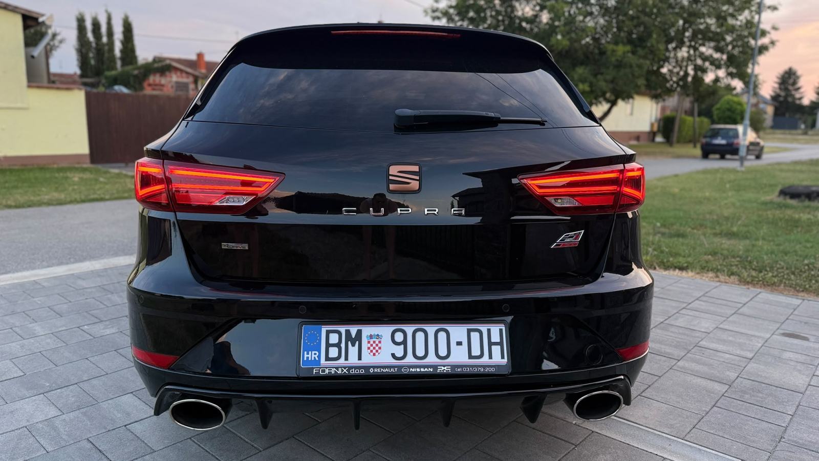 SEAT LEON CUPRA 2.0 TSI 4x4 DSG 6 *WAGNER IC*R600USIS*FM AUSPUH*400KS*, fotografija 2