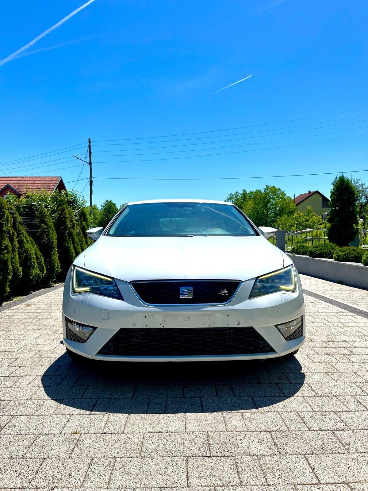 Seat Leon FR 2,0 TDI perla bijeli, fotografija 3