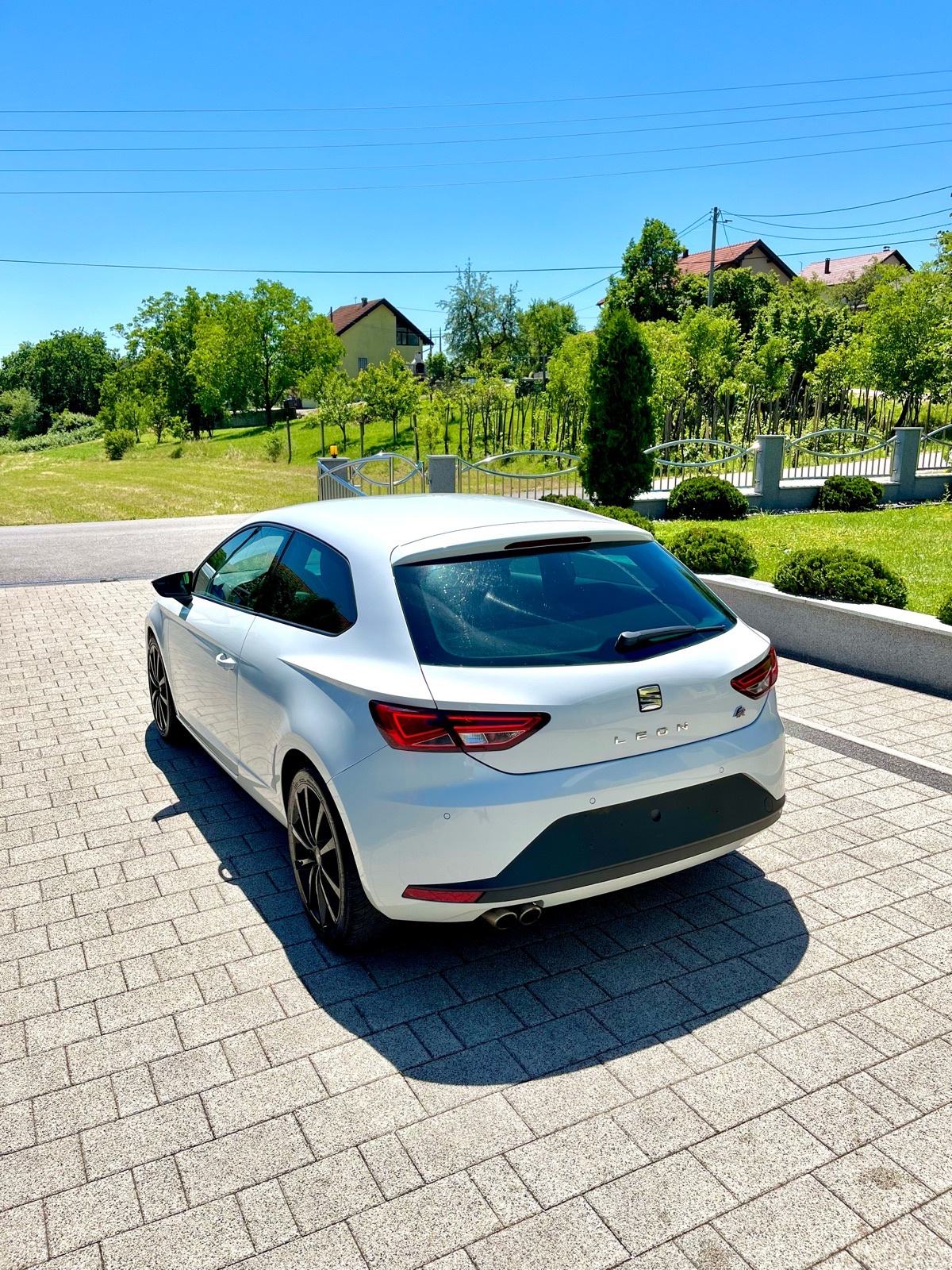 Seat Leon FR 2,0 TDI perla bijeli, fotografija 4