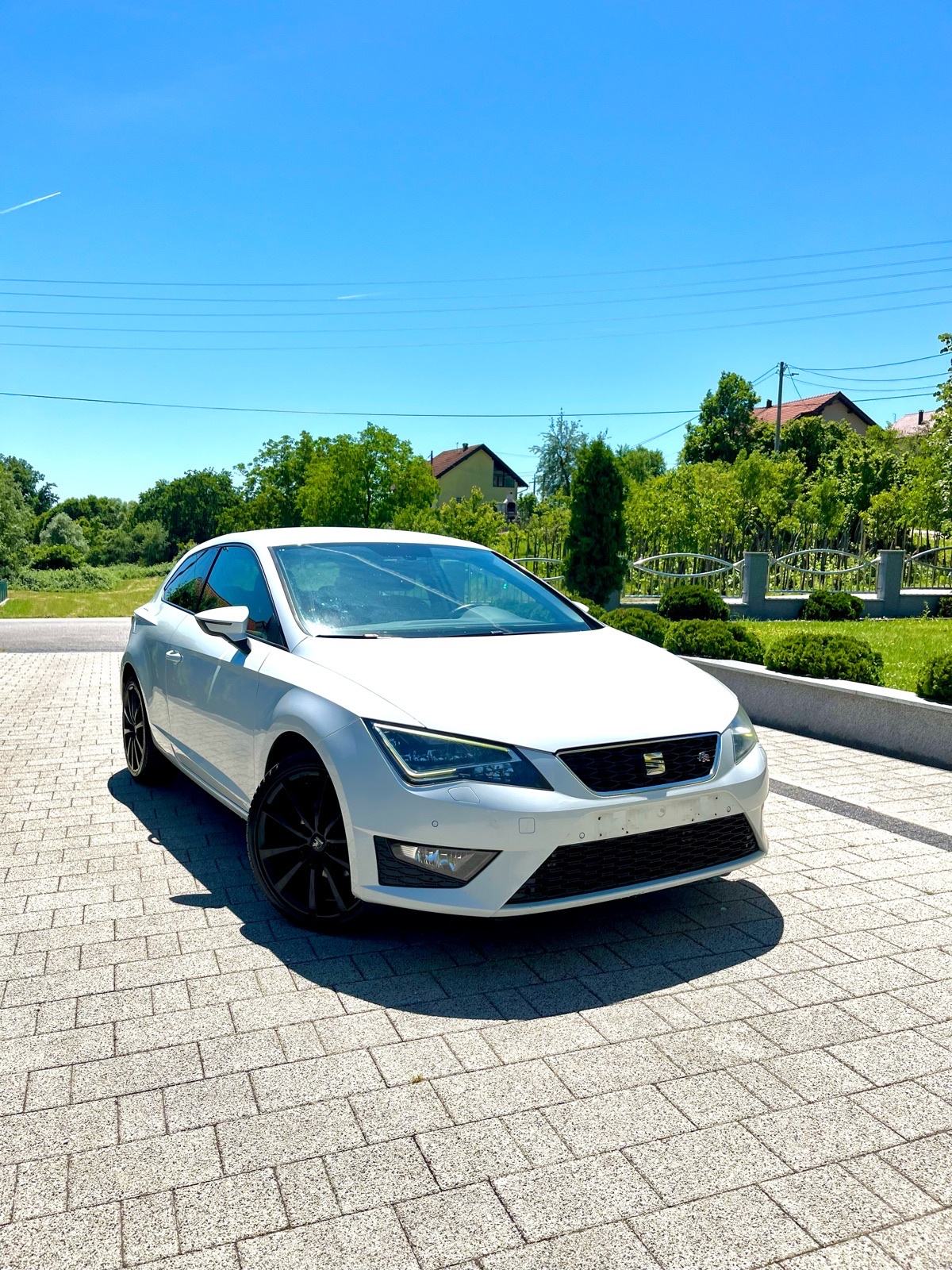 Seat Leon FR 2,0 TDI perla bijeli, fotografija 2