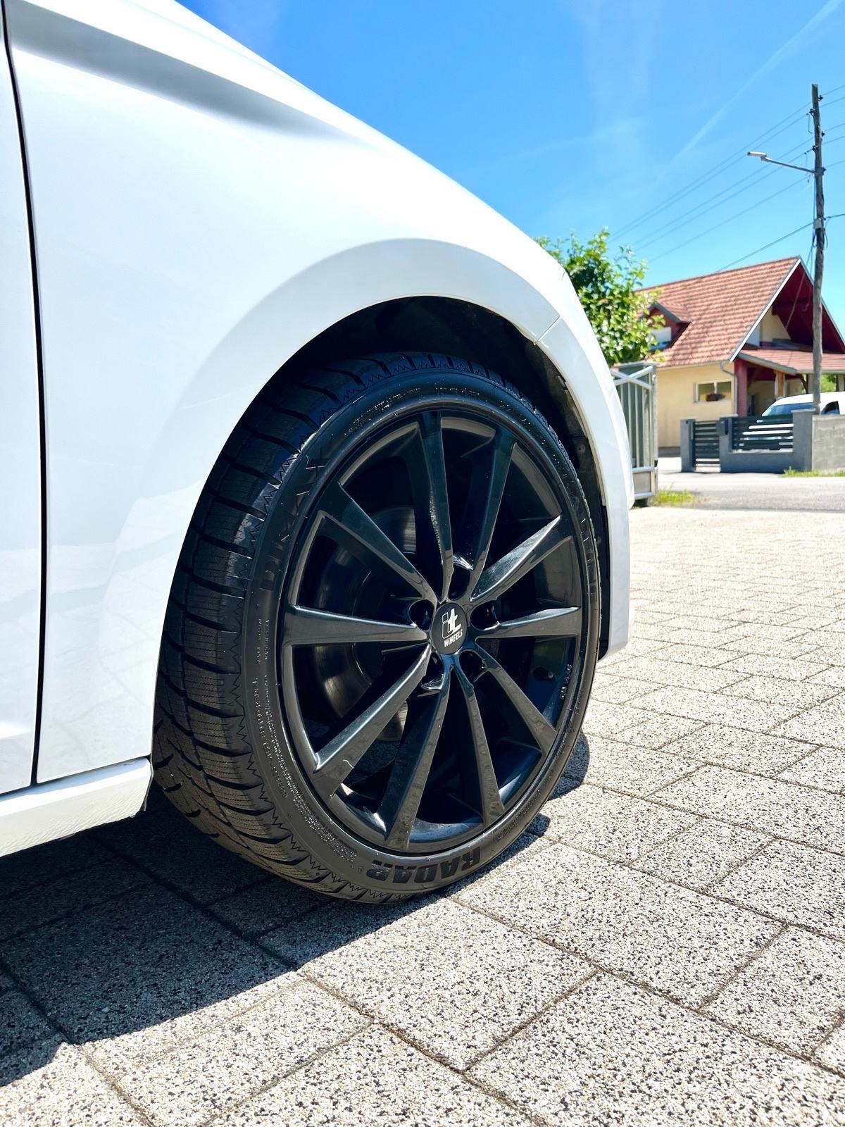 Seat Leon FR 2,0 TDI perla bijeli, fotografija 10