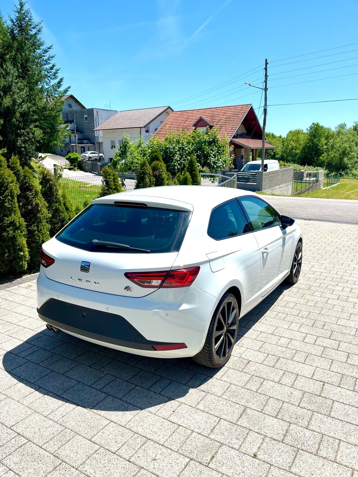 Seat Leon FR 2,0 TDI perla bijeli, fotografija 6