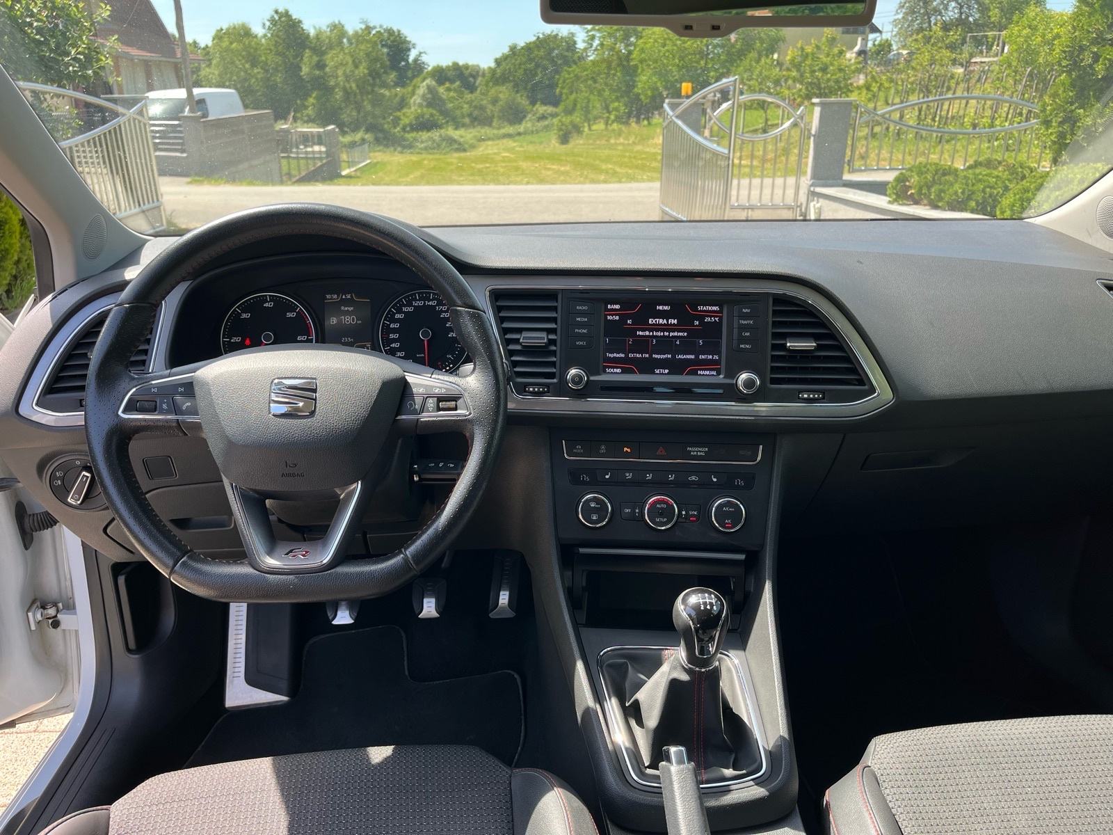 Seat Leon FR 2,0 TDI perla bijeli, fotografija 14
