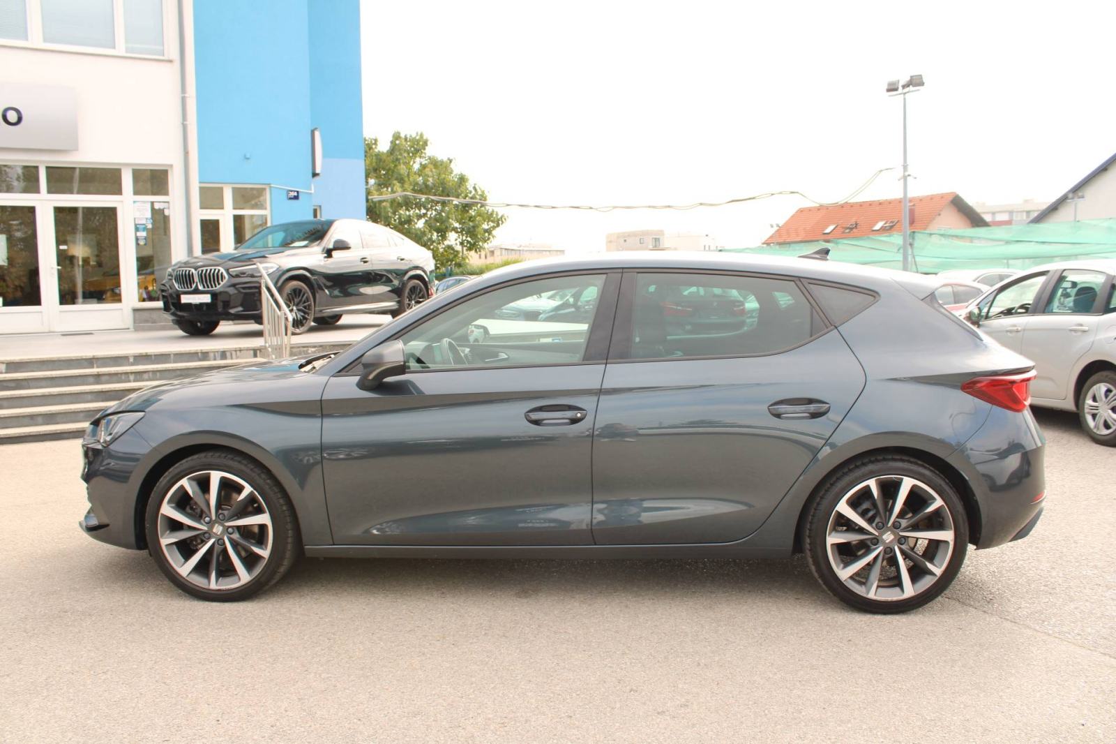 Seat Leon FR 2.0 TDi DSG *NAVIGACIJA, LED, KAMERA*, fotografija 8