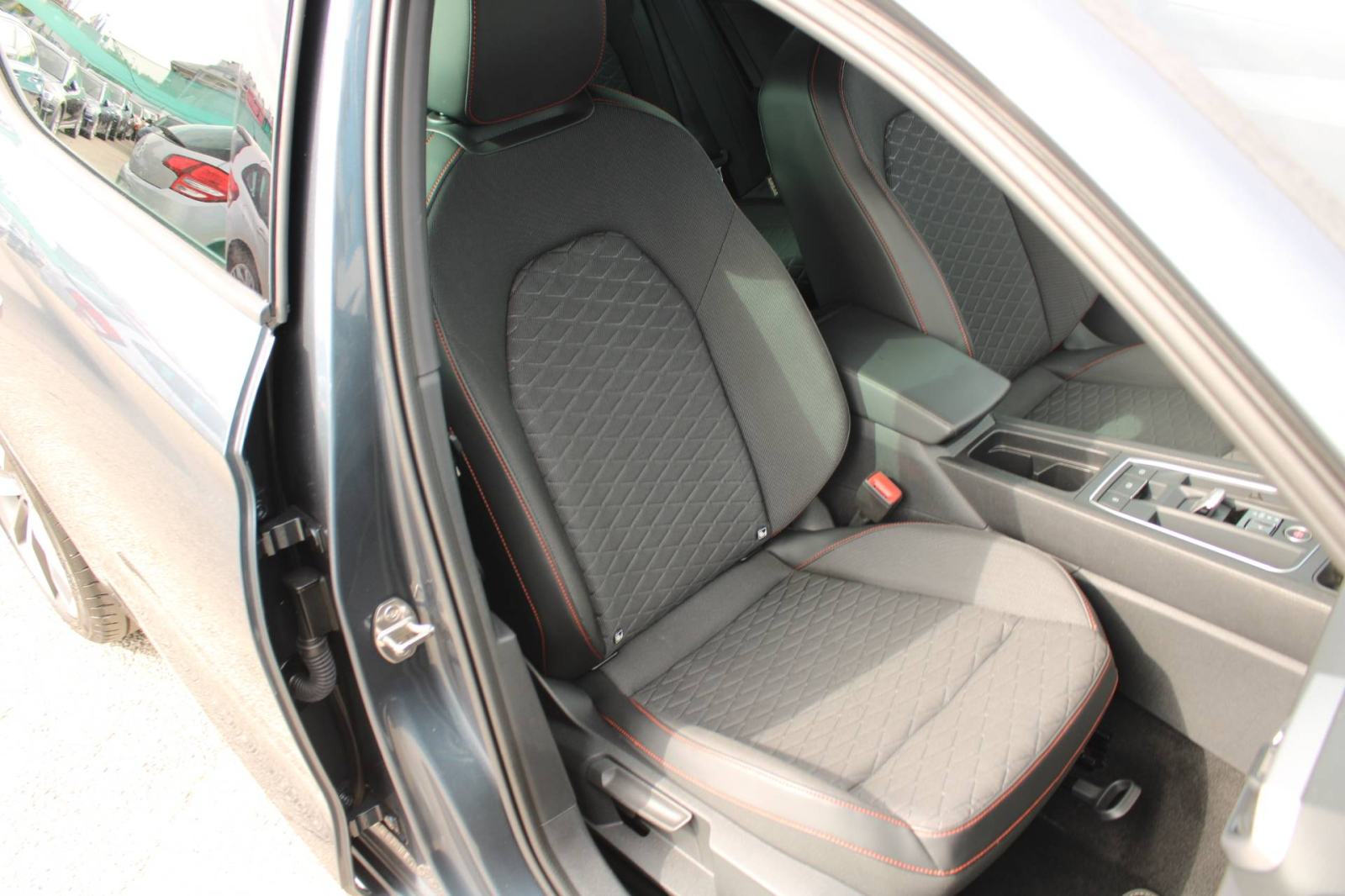 Seat Leon FR 2.0 TDi DSG *NAVIGACIJA, LED, KAMERA*, fotografija 12