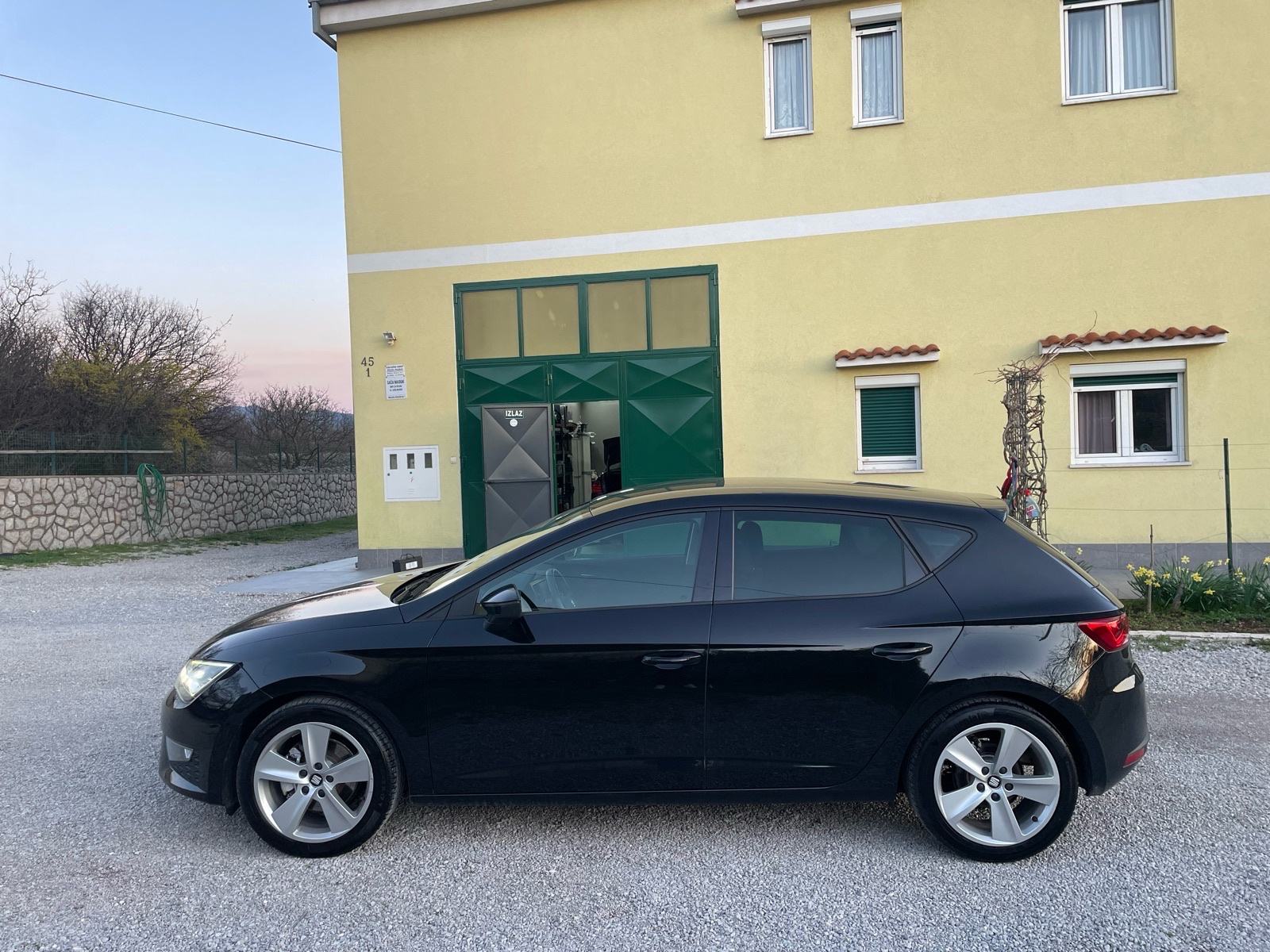 SEAT LEON FR 2.0 TDI,ZAMJENA,VELIKI SERVIS RAĐEN., fotografija 2