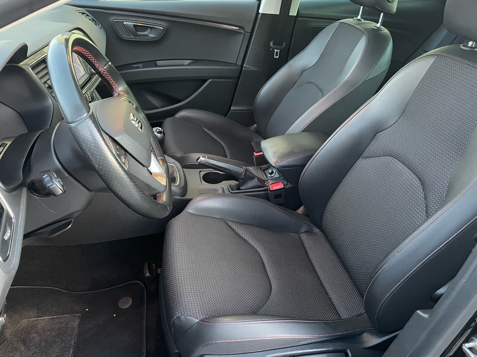 SEAT LEON FR 2.0 TDI,ZAMJENA,VELIKI SERVIS RAĐEN., fotografija 12