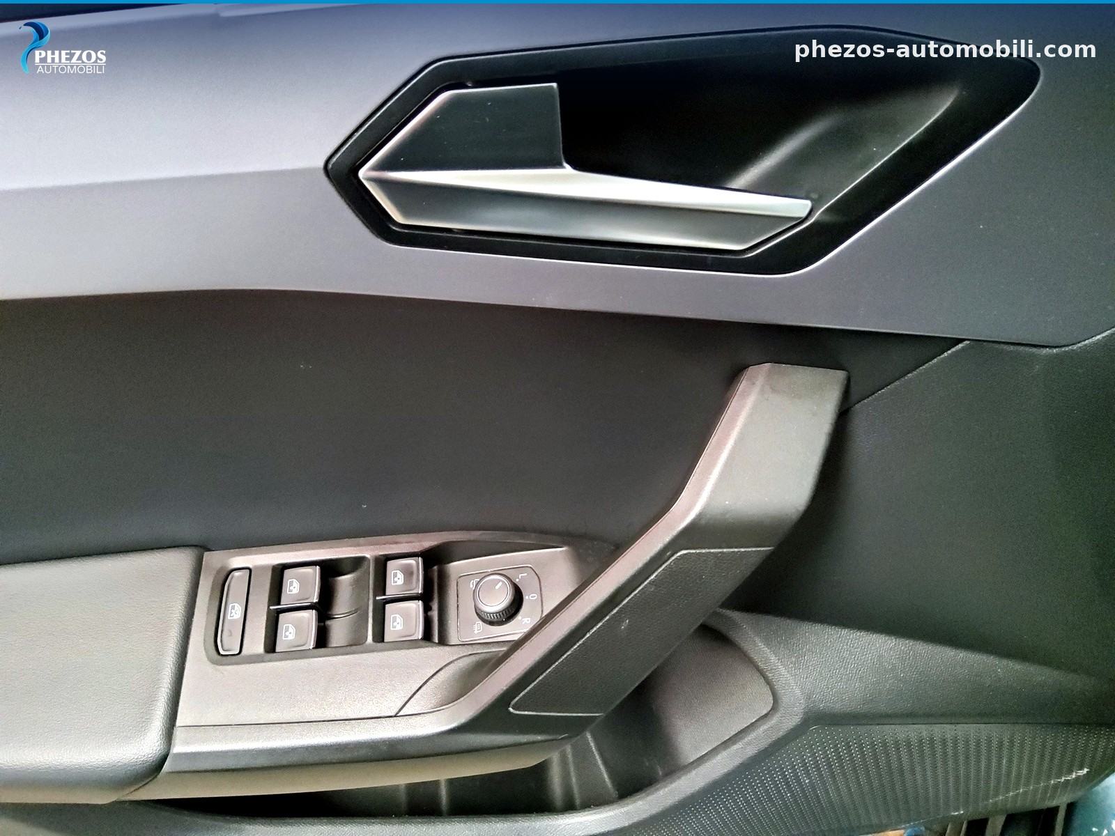 SEAT Leon Sportstourer 2.0 TDI FR, fotografija 10