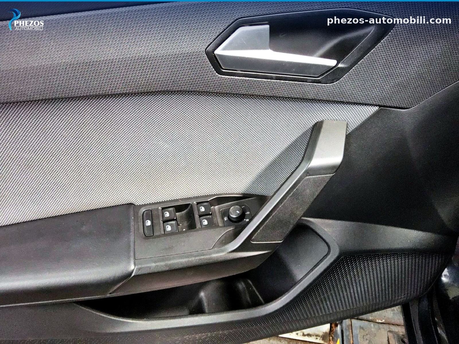 SEAT Leon Sportstourer 2.0 TDI Style, fotografija 10