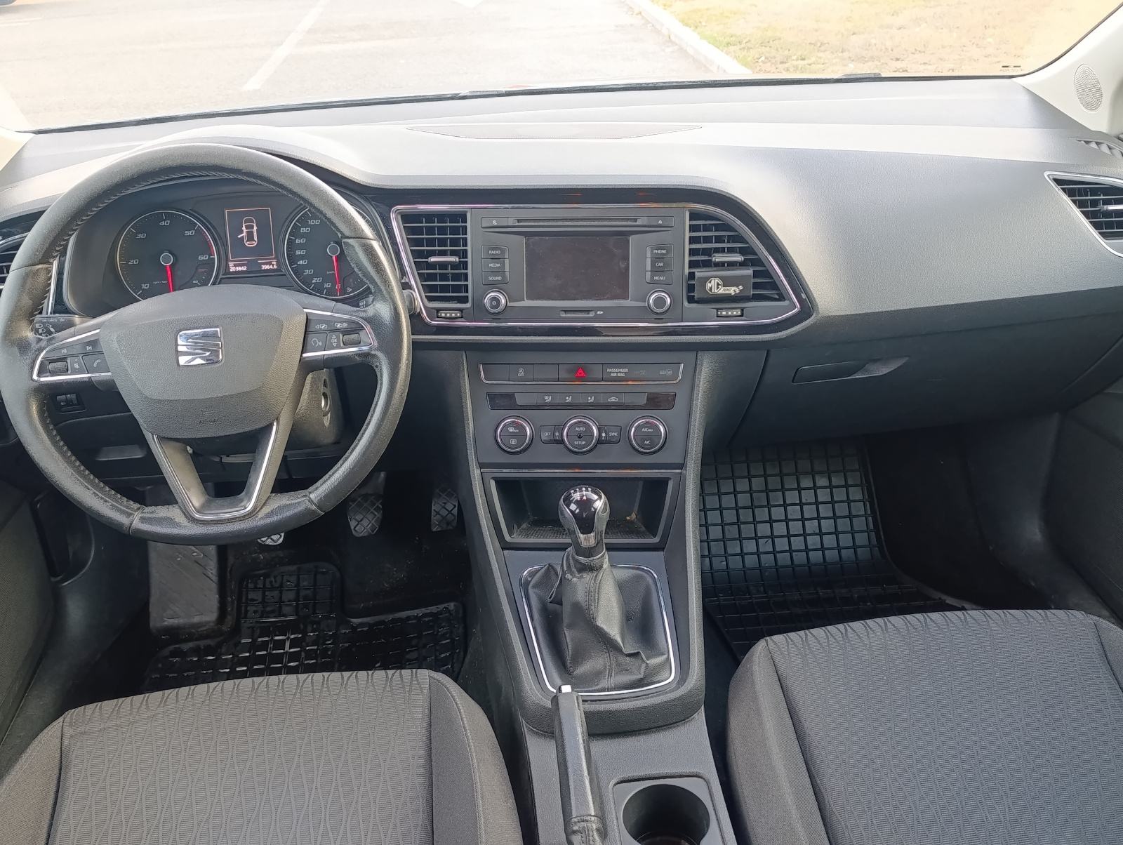 SEAT LEON ST 1,6 TDI 2015, fotografija 13