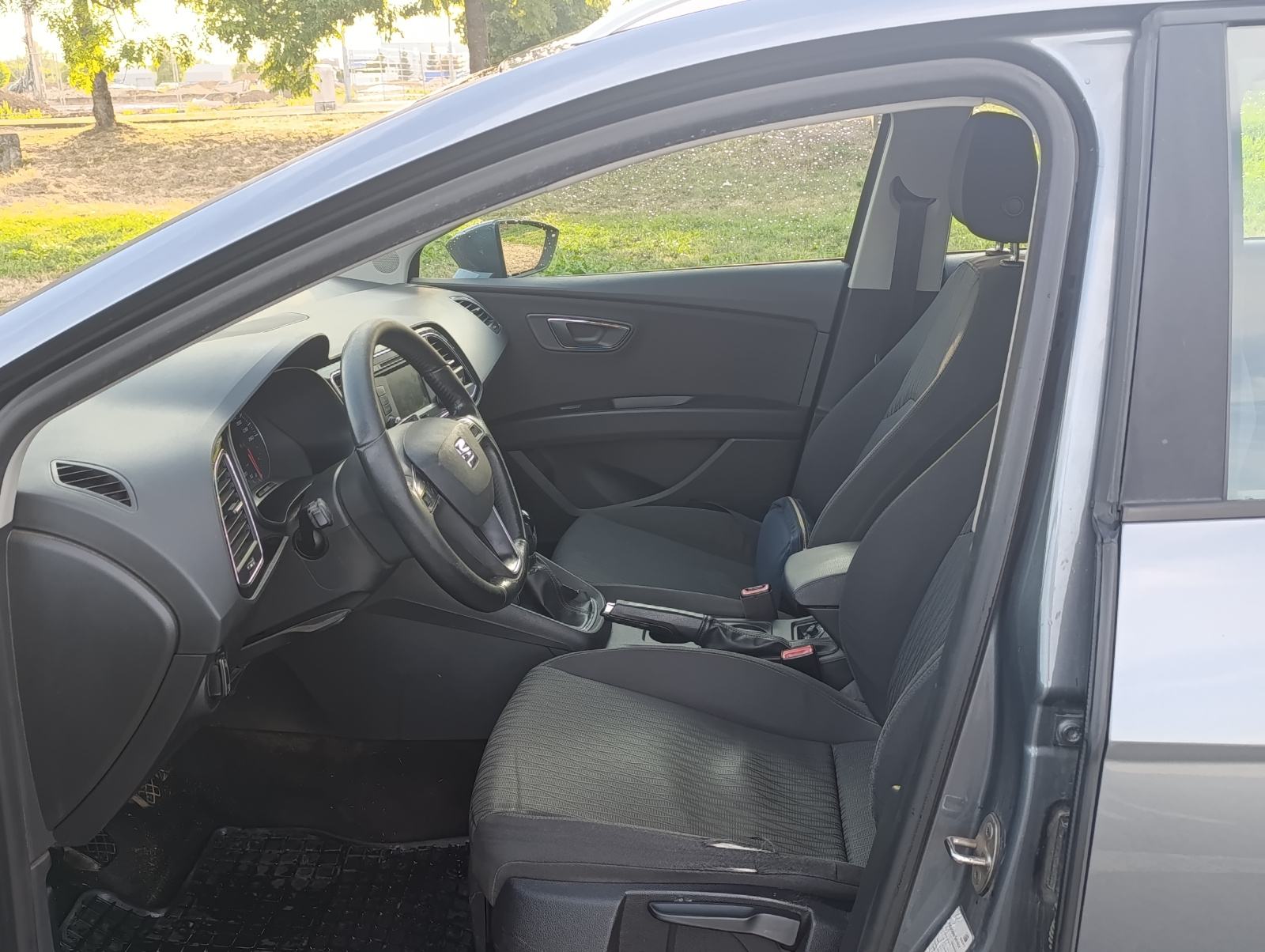 SEAT LEON ST 1,6 TDI 2015, fotografija 17