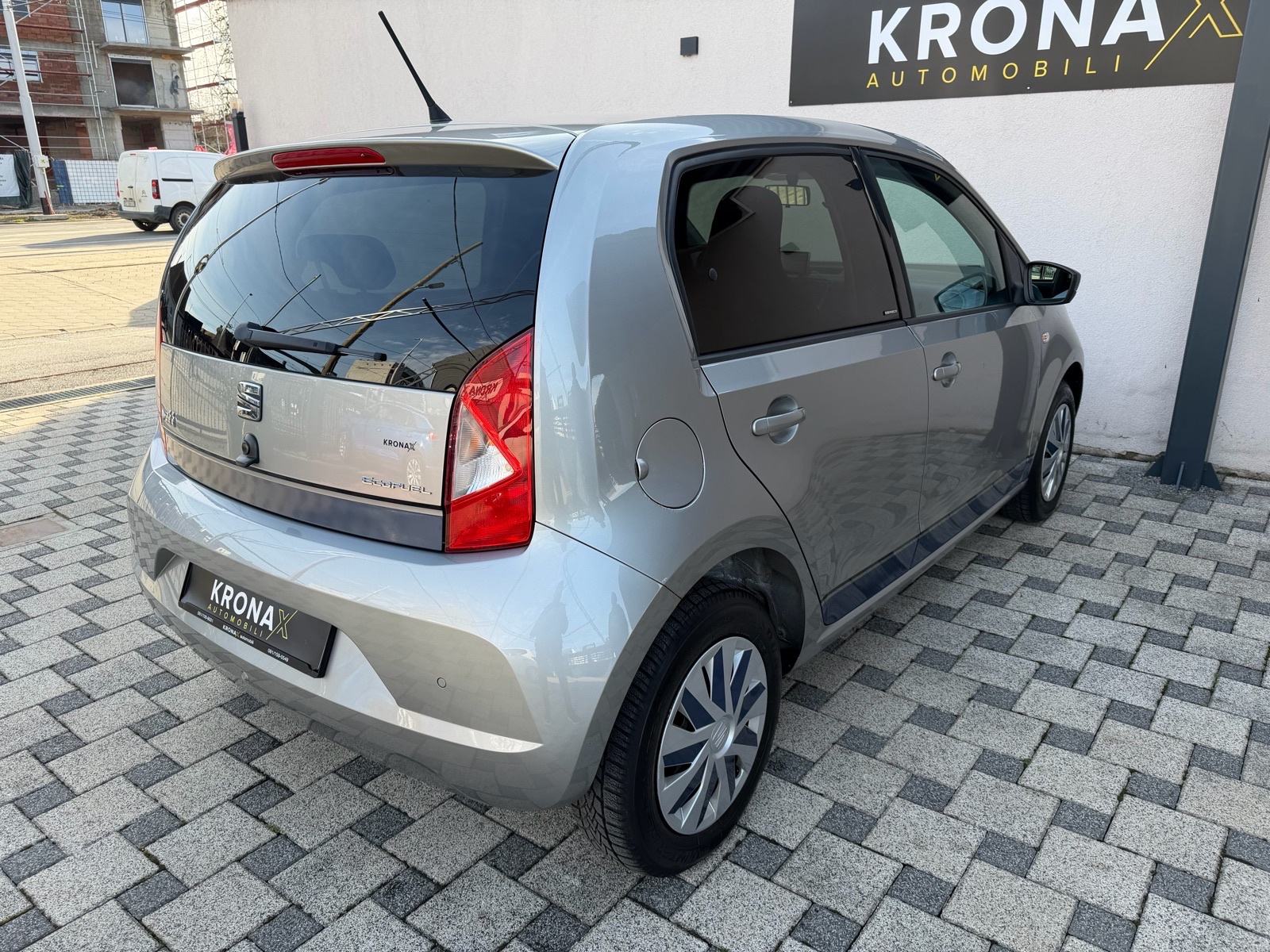 SEAT Mii 1.0 CONNECT, PLIN - CNG (KLIMA,LED,NAVI,PANORAMA,SERVISNA...), pogled izvana - slika 4