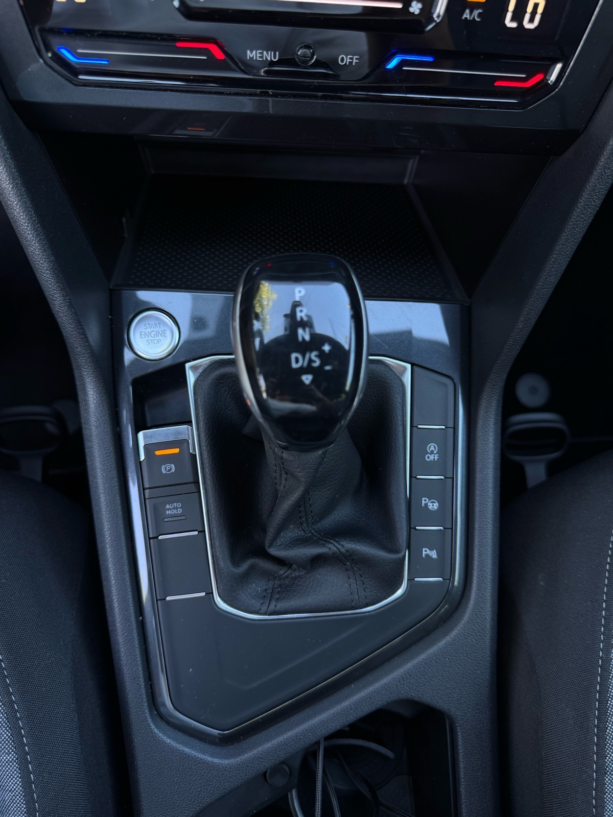 Seat Tarraco 1,5 DSG**FULL OPREMA**REGISTRIRAN GODINU DANA**, fotografija 9