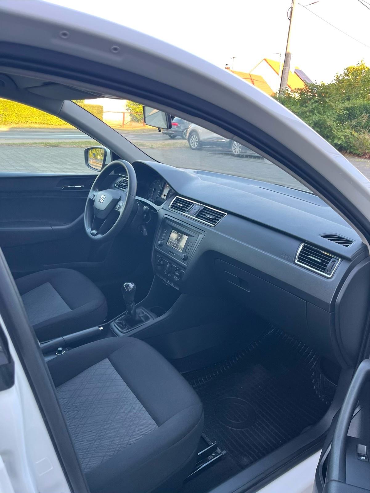 Seat Toledo 1,4 TDI “SERVISNA-kupljen nov u HR” kartice/rate/zamjena, fotografija 7