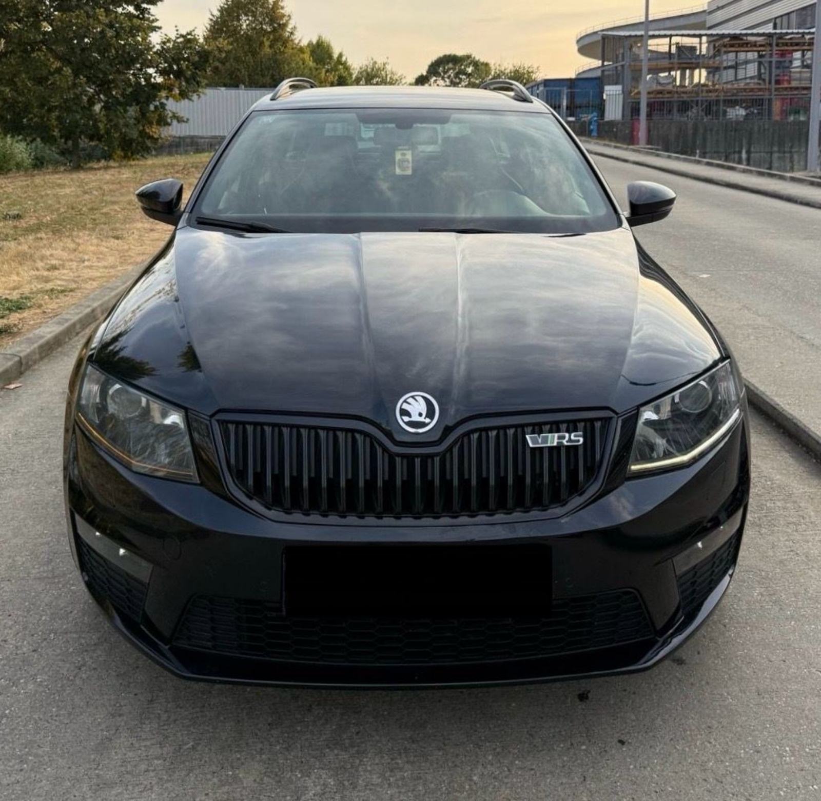 Škoda 2.0 tdi VRS DSG, fotografija 2