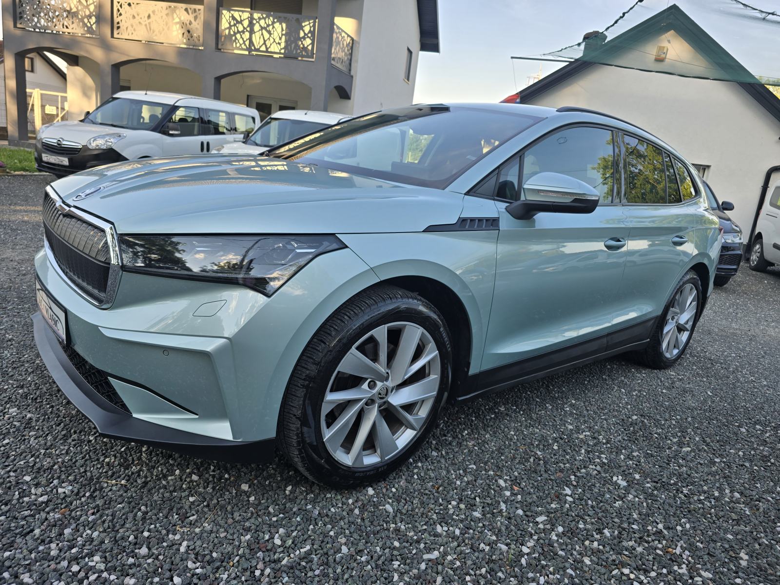 Škoda Enyaq iV 60-GRATIS PRIJENOS,NIJE UVOZ,ODLIČAN!, fotografija 3