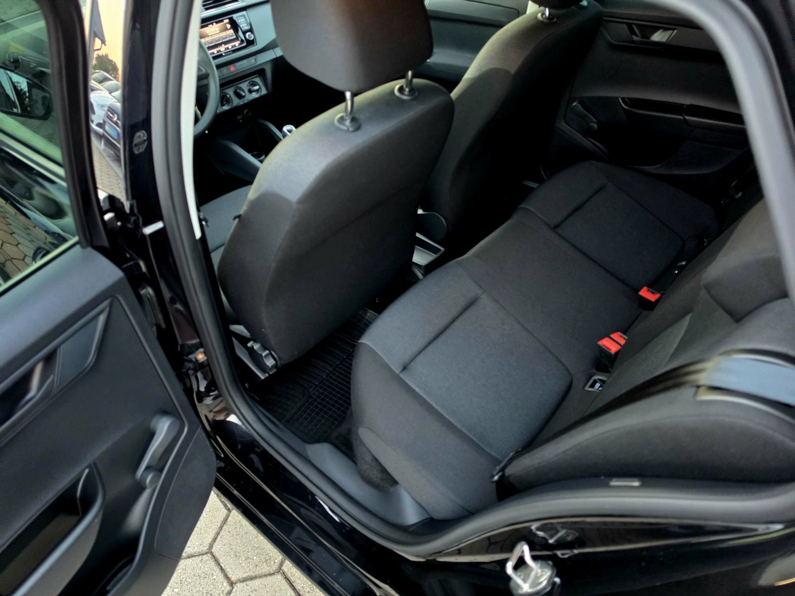 Škoda Fabia 1,0 BENZIN,ODLIČAN,,SERVISNA,125810KM, fotografija 13