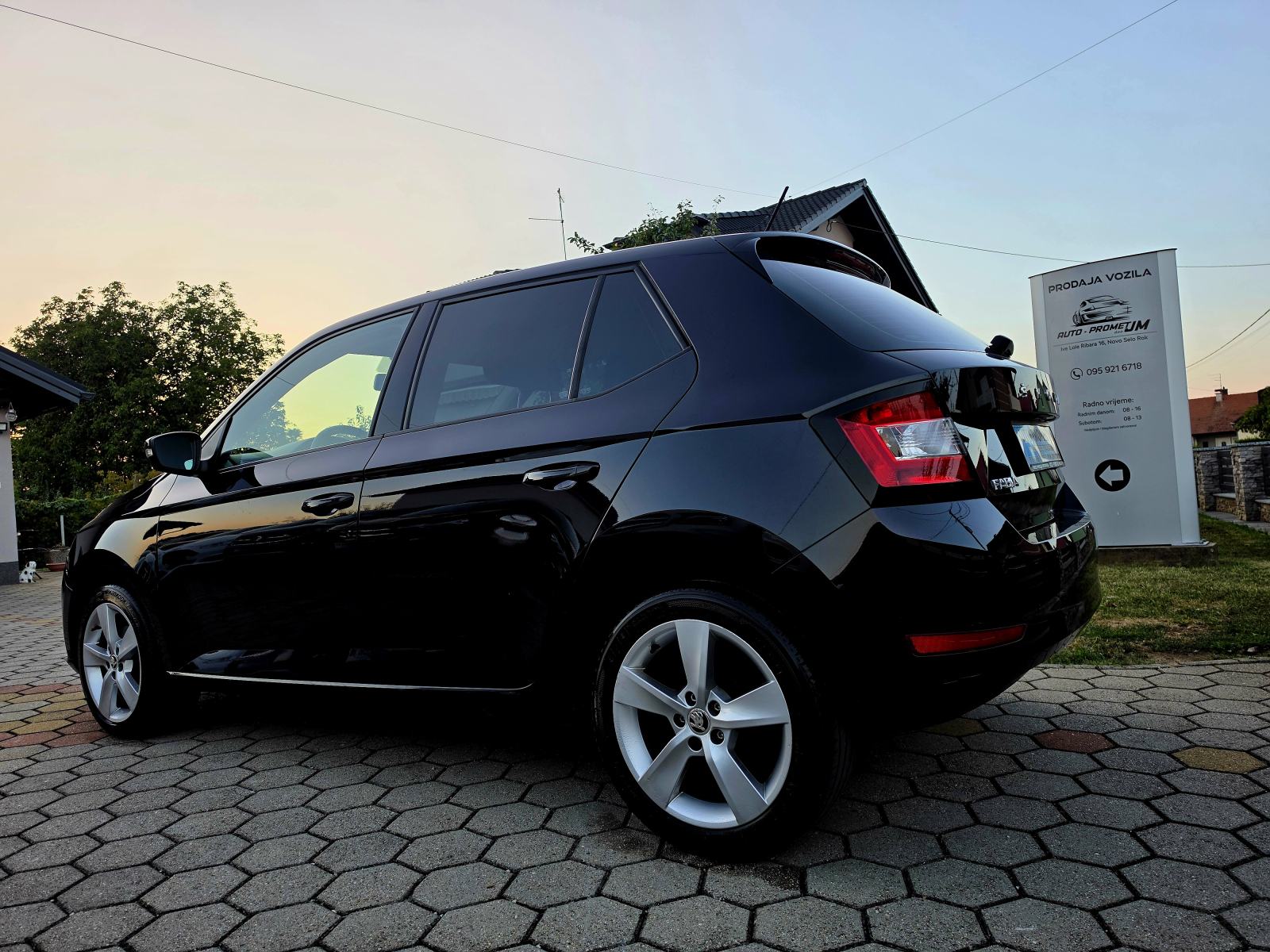 Škoda Fabia 1,0 BENZIN,ODLIČAN,,SERVISNA,125810KM, fotografija 5