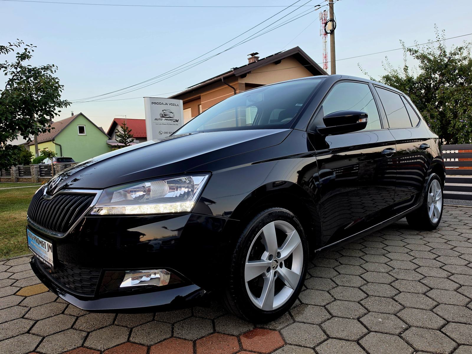 Škoda Fabia 1,0 BENZIN,ODLIČAN,,SERVISNA,125810KM, fotografija 2