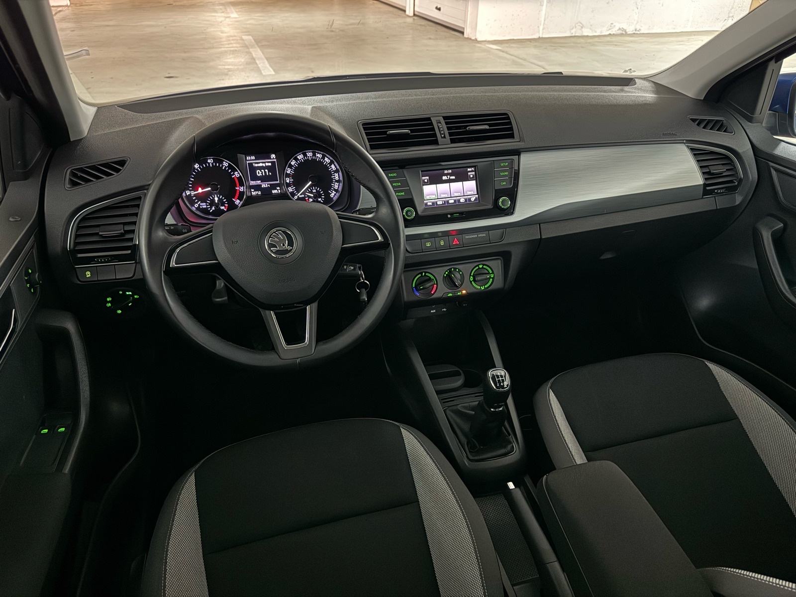 Škoda Fabia 1,0 •32.000km• •LED•SENZORI•KUKA•RADAR•NOVO•, fotografija 6
