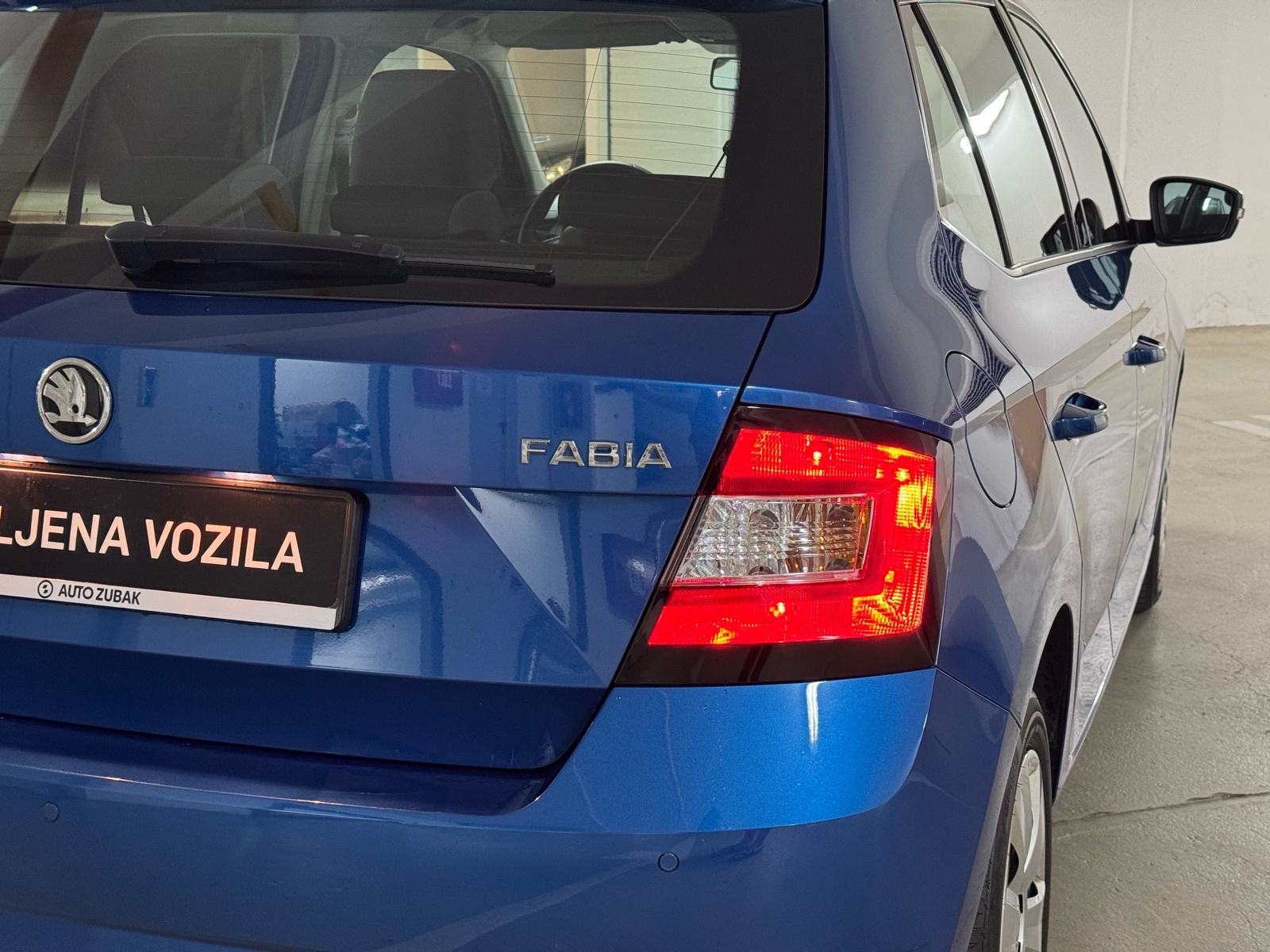 Škoda Fabia 1,0 •32.000km• •LED•SENZORI•KUKA•RADAR•NOVO•, fotografija 15