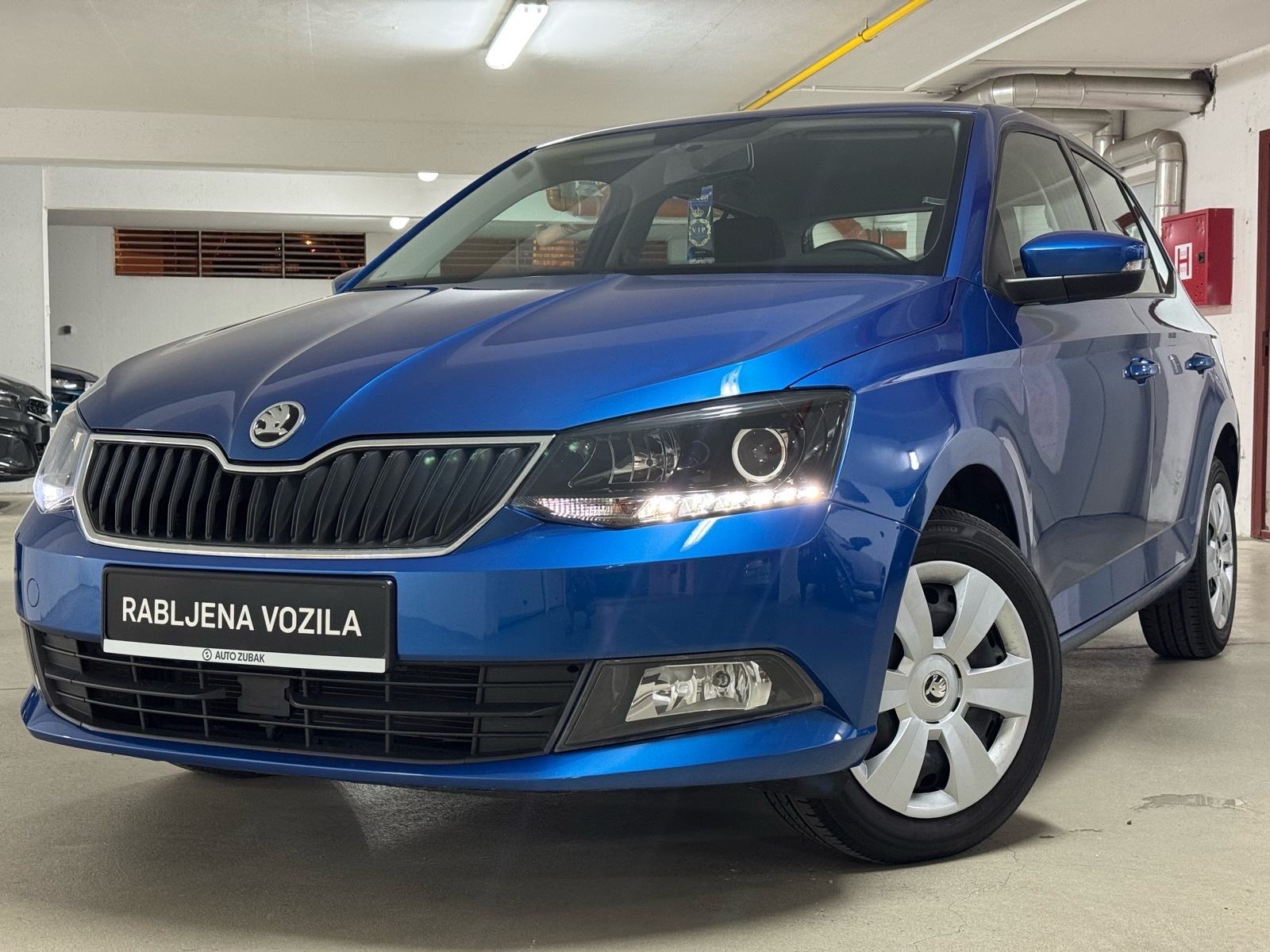 Škoda Fabia 1,0 •32.000km• •LED•SENZORI•KUKA•RADAR•NOVO•, fotografija 12