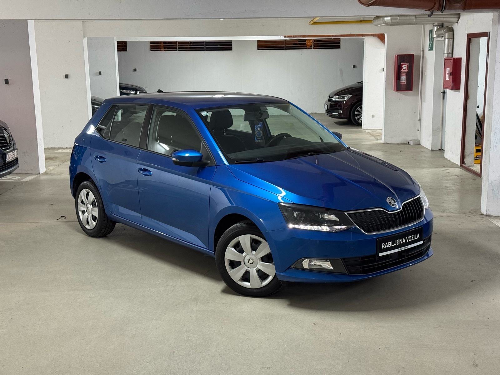 Škoda Fabia 1,0 •32.000km• •LED•SENZORI•KUKA•RADAR•NOVO•, pogled izvana - slika 1