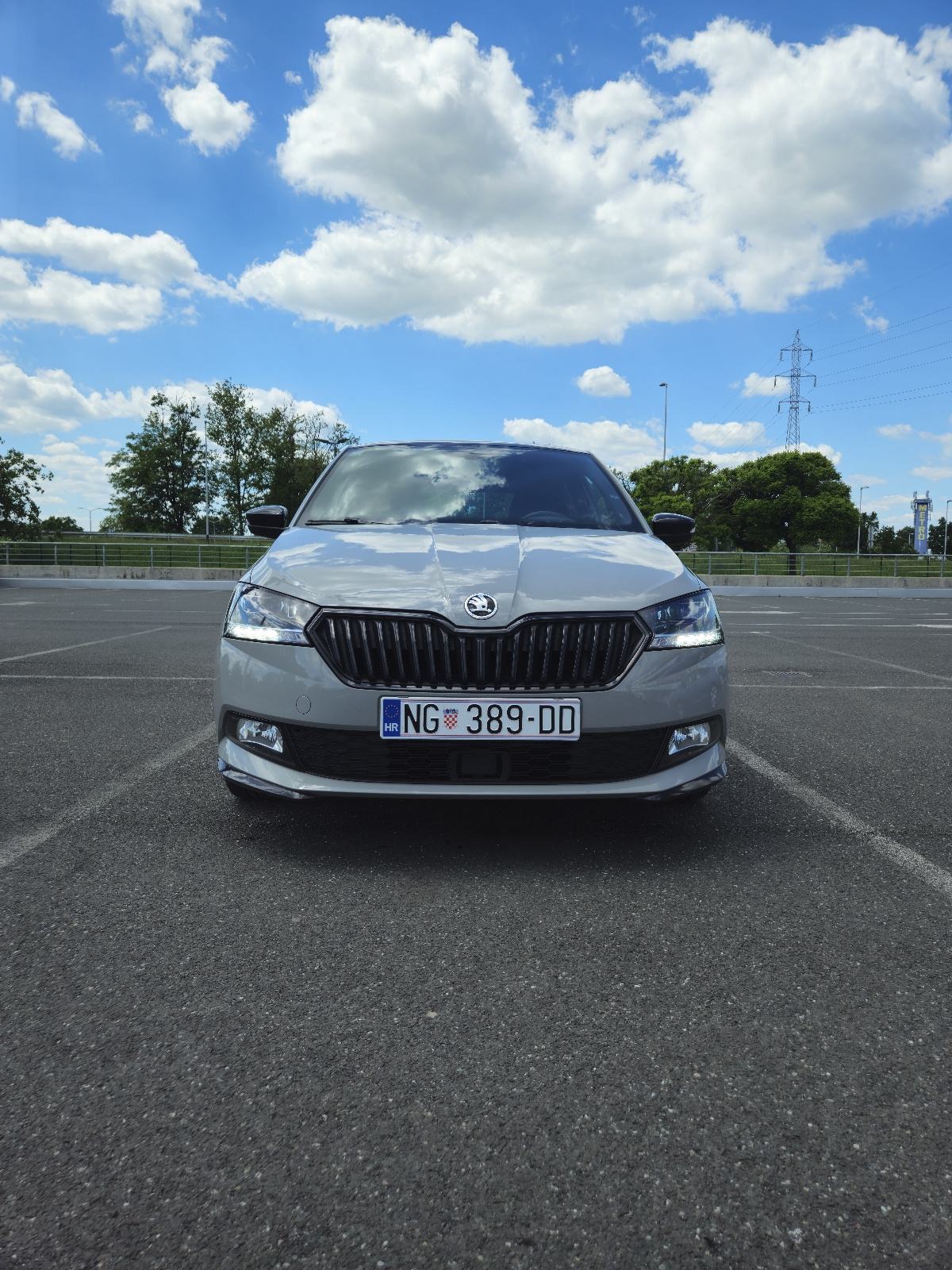 Škoda Fabia 1.0 TSI MONTE CARLO, fotografija 2