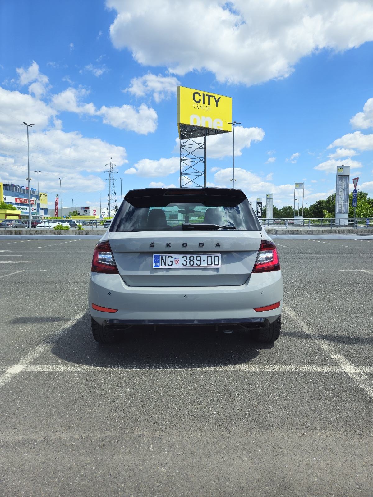 Škoda Fabia 1.0 TSI MONTE CARLO, fotografija 6