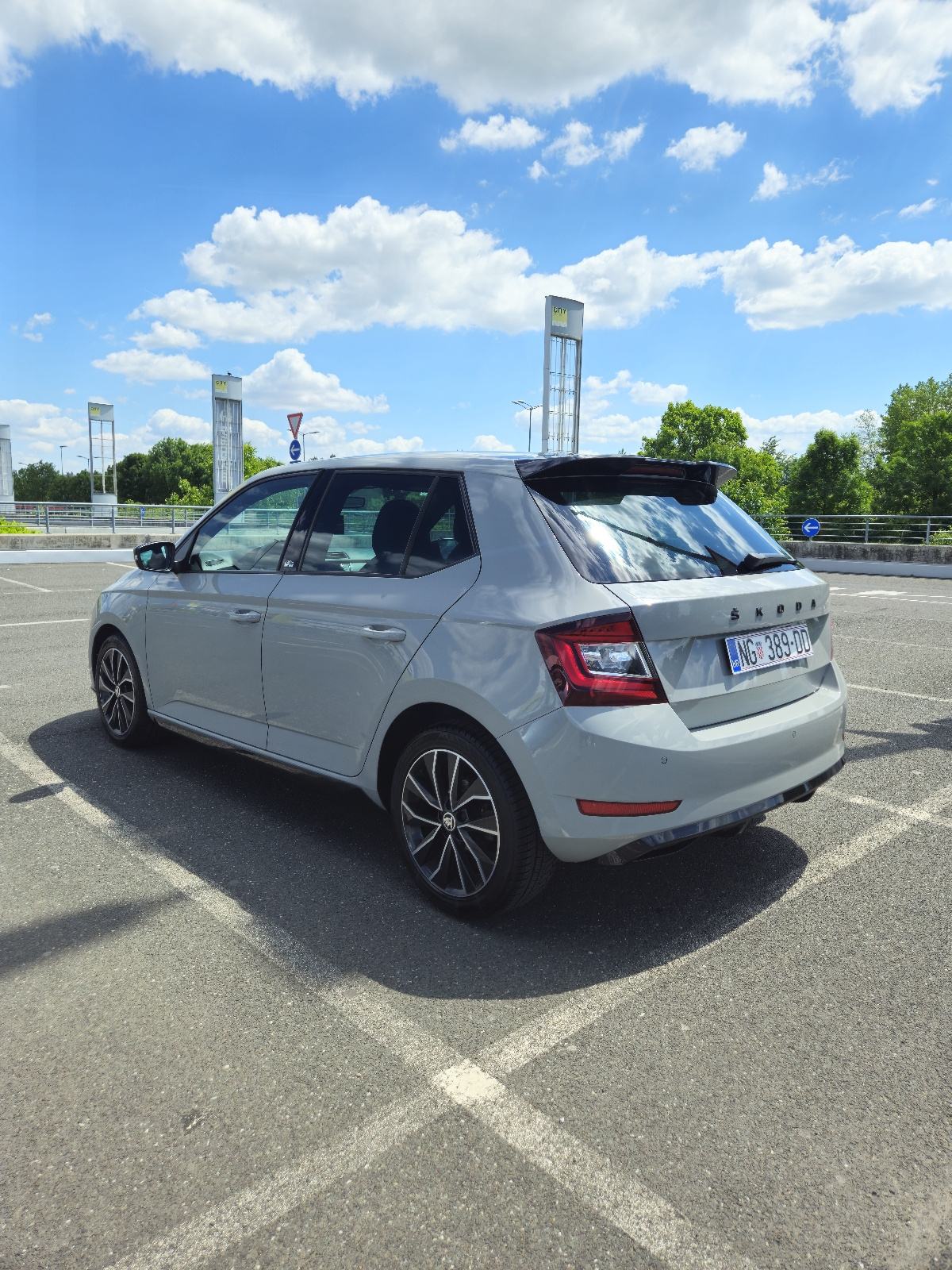 Škoda Fabia 1.0 TSI MONTE CARLO, fotografija 7