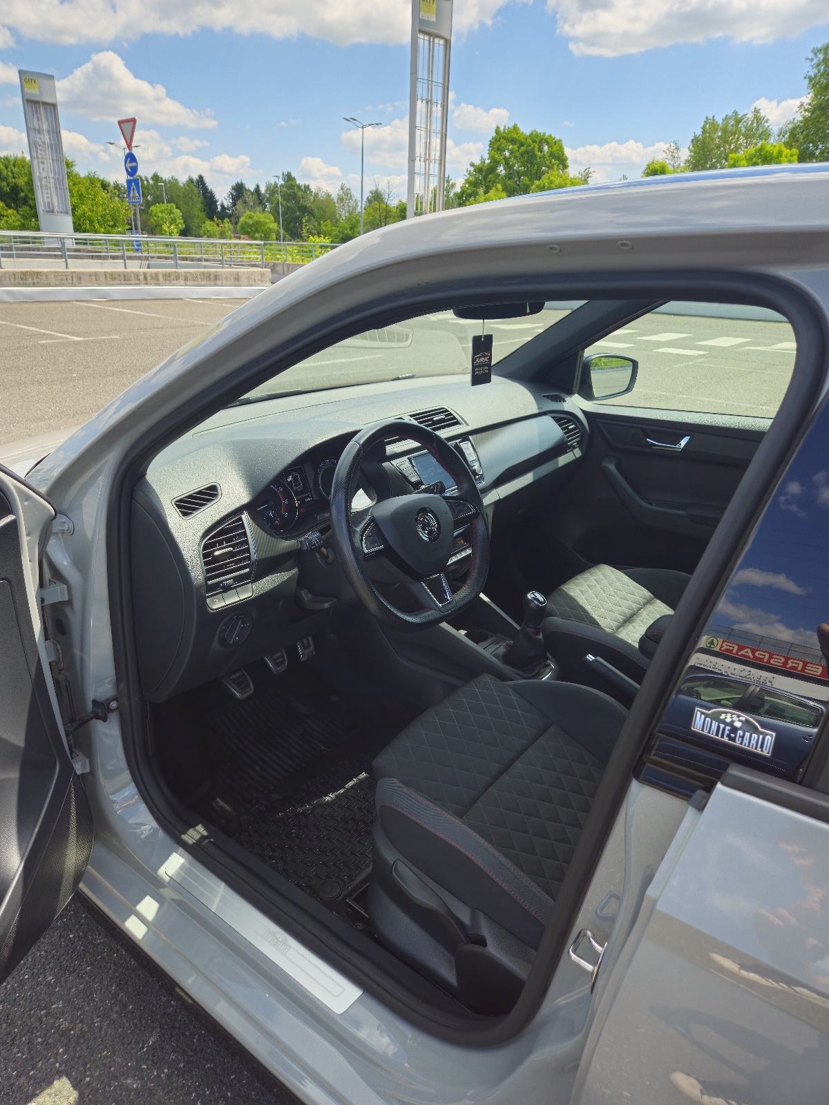 Škoda Fabia 1.0 TSI MONTE CARLO, fotografija 8