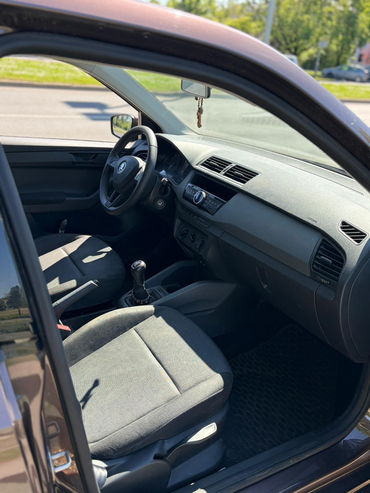 Škoda Fabia (2016.),1. vlasnik,101.000 km,novi akumulator+zimske gume, fotografija 3